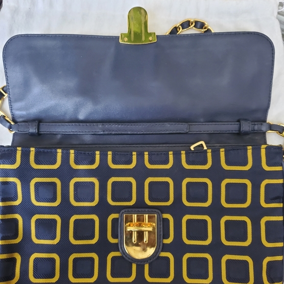 PRADA Silk crossbody/clutch bag in Geometric print - Picture 5 of 6